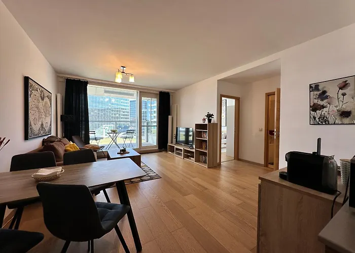 Self Check-in, Danube Bank, Free Parking Apartmán