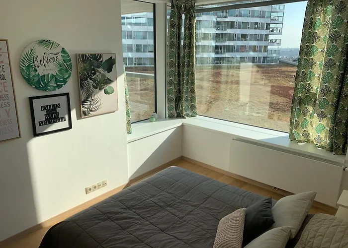 Self Check-in, Danube Bank, Free Parking *