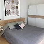 Self Check-in, Danube Bank, Free Parking Apartment