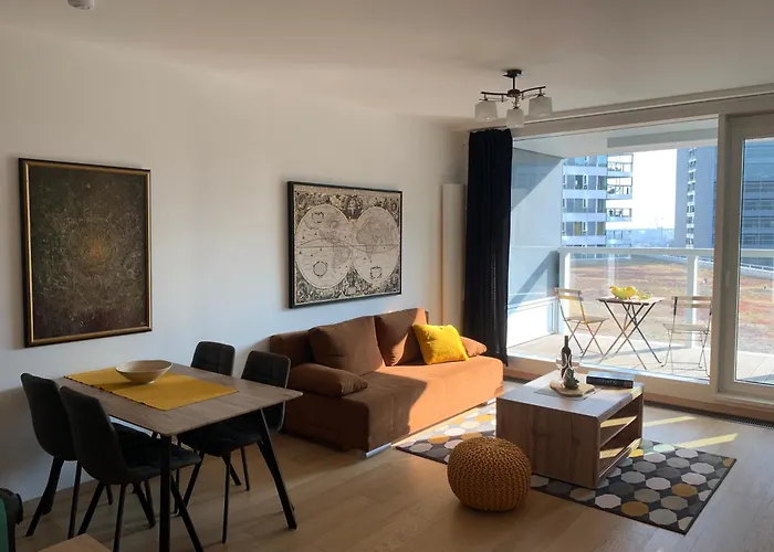 Self Check-in, Danube Bank, Free Parking